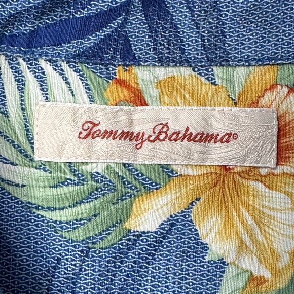 Tommy Bahama Silk Hawaiian Shirts Lot of 2 - Picture 4 of 14